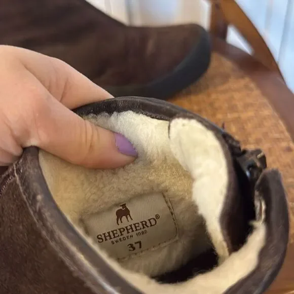 Shepherd Sweden brown genuine sheepskin boots size 6.5 - Picture 7 of 9